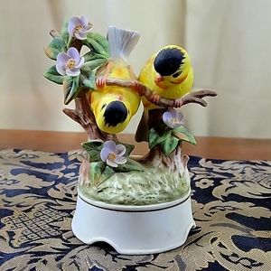 Vintage Bone China windup music Birds